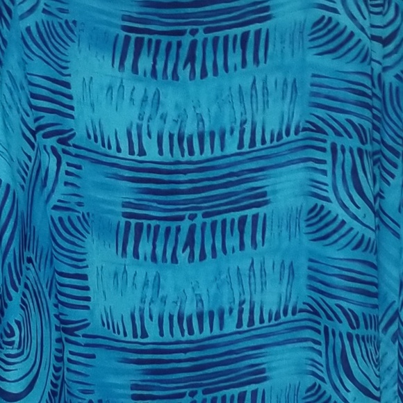 Top - Picture 3 of 3